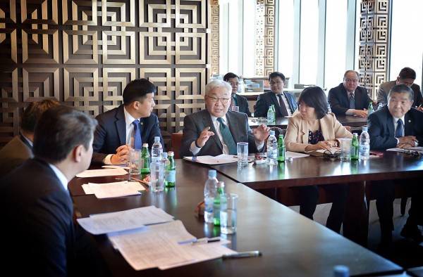 11082349_887764211282579_8131867268354357045_o