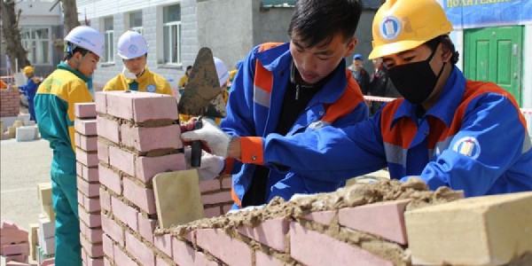 olloo_mn_1426553904_urchadwar