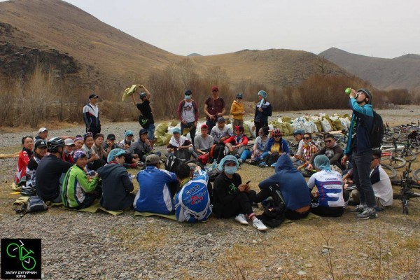 11180139_877433568965320_426733012_n