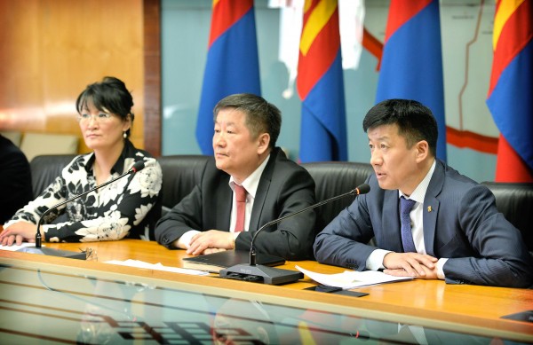 90bfc6215c0f2951f8b9f73aa9a88e24