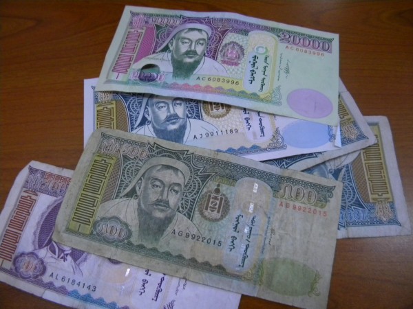 DSCN72233313666382015-04-02-09-50[www.urlag.mn]