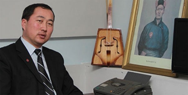 olloo_mn_1430022865_badma