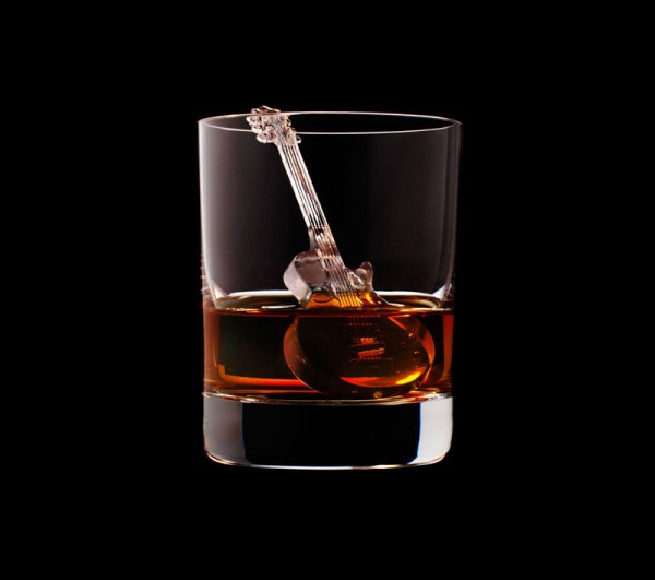 suntory-whisky-tbwa-hakuhodo-cnc-milled-ice-cubes-3d-14