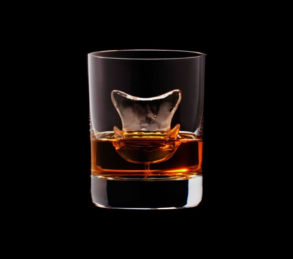 suntory-whisky-tbwa-hakuhodo-cnc-milled-ice-cubes-3d-4