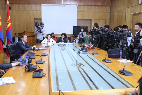 100f0a77a8bca5ef354ff493ff728fc8