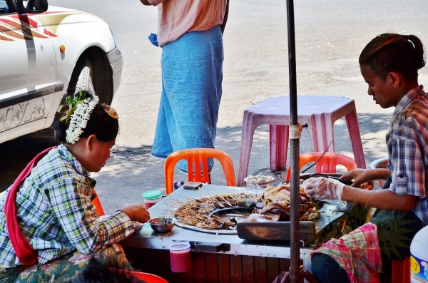 .. ýòèõ ñòðàíàõ î÷åíü ìíîãèå íîñÿò â ñâîåì êèøå÷íèêå ðàçíóþ äðÿíü, âðîäå ÷åðâåé-ïàðàçèòîâ, ñîîòâåòñòâåííî, ñâåäèòå ê ìèíèìóìó ïîïàäàíèå íà ðóêè è èíòèìûå ÷àñòè âàøåãî òåëà ÷àñòèö êàëà äðóãèõ ëþäåé. ×òî, âû íå òðîãàåòå ÷óæèå êàêàøêè? Îøèáàåòåñü...