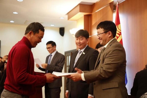 p19lsvt39ot2d15oc15m869csu72