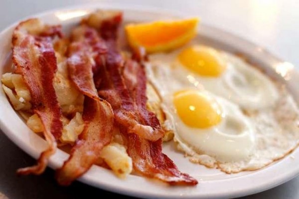 Bacon-and-Egg-Breakfast