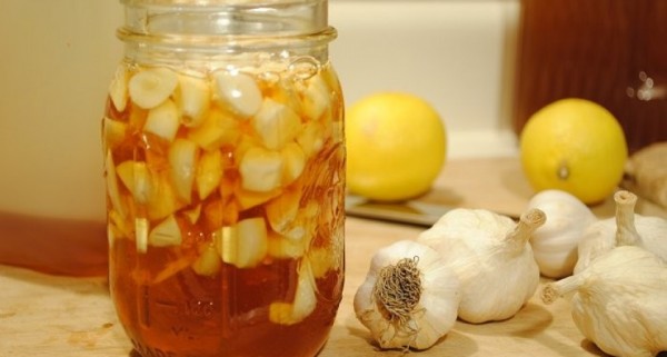 clear-clogged-arteries-eliminate-bad-cholesterol-from-your-bloodstream-using-this-garlic-remedy