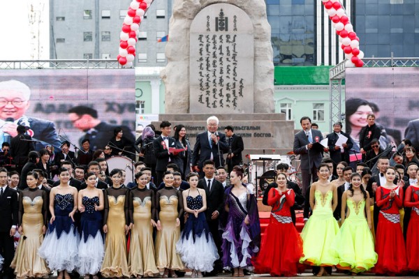 p19mum256h132e1n4ccm01kcq104g8