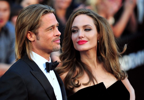 Brad Pitt y Angelina Jolie llegan a la alfombra roja de los Premios de la Academia 84 ª en el centro de Hollywood y las montañas en la sección Hollywood de Los Angeles en febrero 26, 2012. UPI / Kevin Dietsch