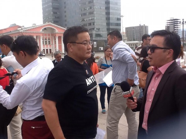 11751320_960921777262297_1686870700_n