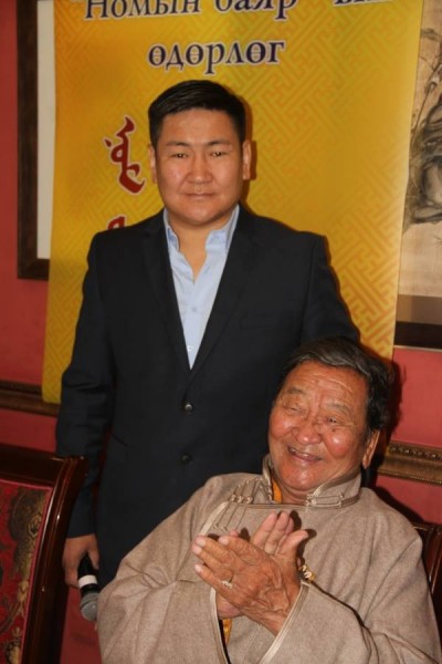 11760090_855941611146851_951778857730088985_n