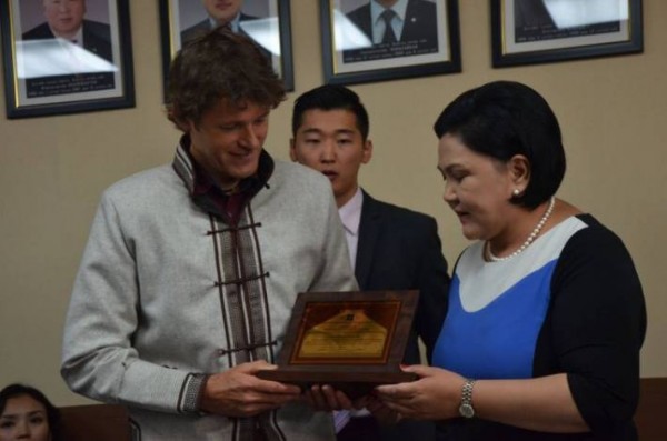 ff0574300d06e96398df5384254f3b53_large