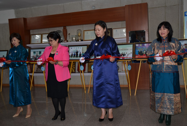 0 aaaaaaaaaaaaaaaaaaaaa ausgai 1