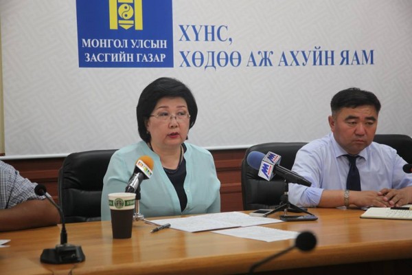 11844158_1037482776271352_1345993849_n