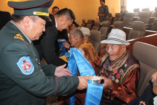 11949758_1015765045153097_247744696_n