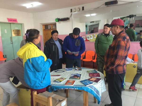 12067851_10153658459253126_260710841_n