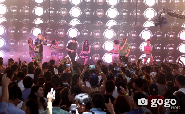 \"IMG_4906-021103-1076912157869518522201508231133907319561201509181404\"