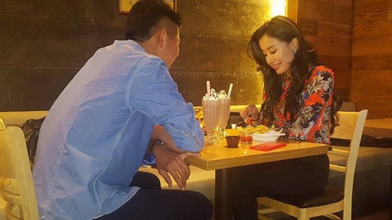 b2dd904213867f2ee5ca3d5126133956