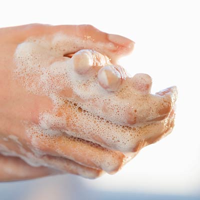 dont-use-antibacterial-soap-400x400