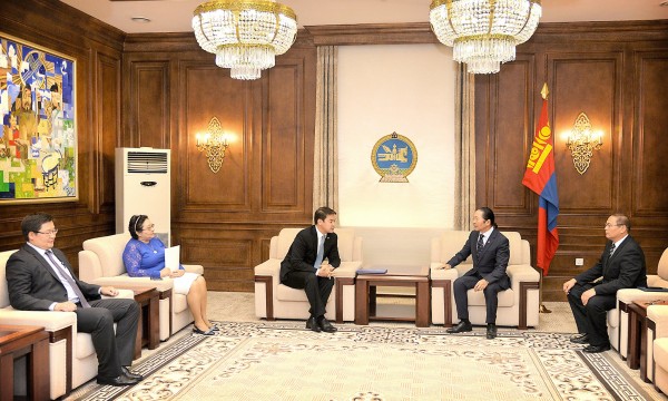 e1f63fa4da1bc878f7d27baeac869a72