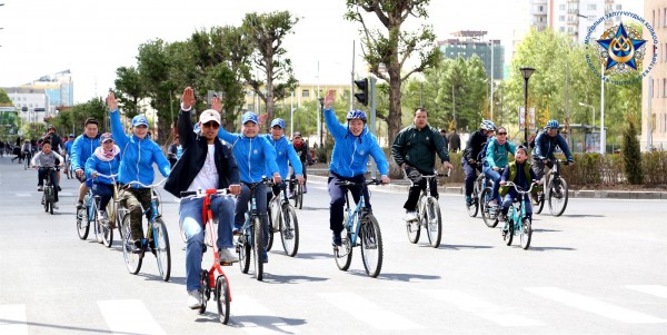 ef8712f0-8d08-44bd-ad32-e5f9209876c1