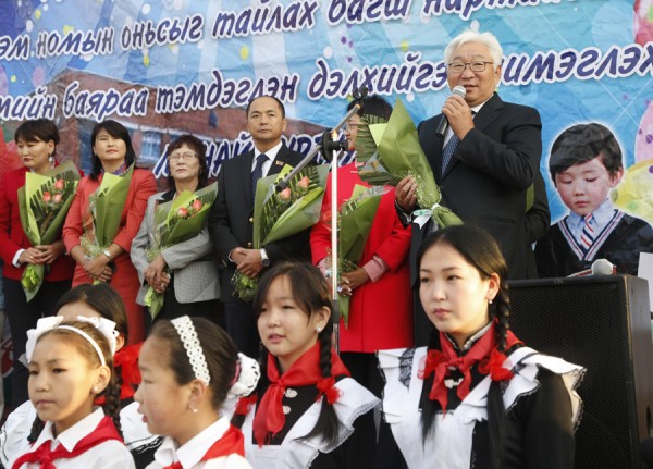 \"p19u3g2gd519ue127q125q192h1o716\"