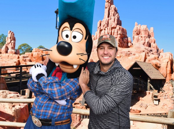 rs_1024x759-150221153605-1024.LukeBryan-jmd-032115_copy