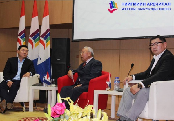 12033723_1126309690732103_2027402246_n (1)