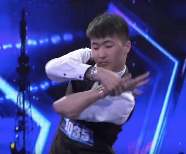 12081551_896297343777944_524429243_n