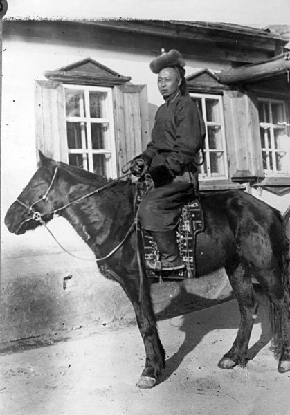 \"1462989_663858240332670_296545707_n\"