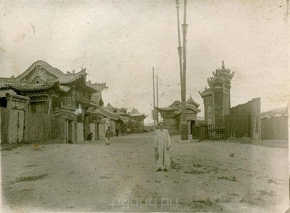 \"1551682_698788510172976_1125275409_n\"