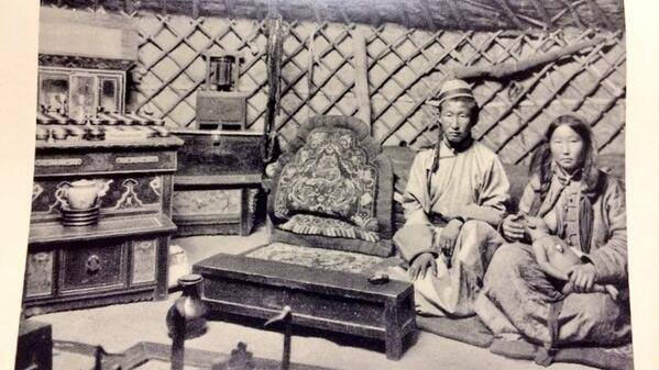 \"1959685_712638355454658_1213952987_n\"