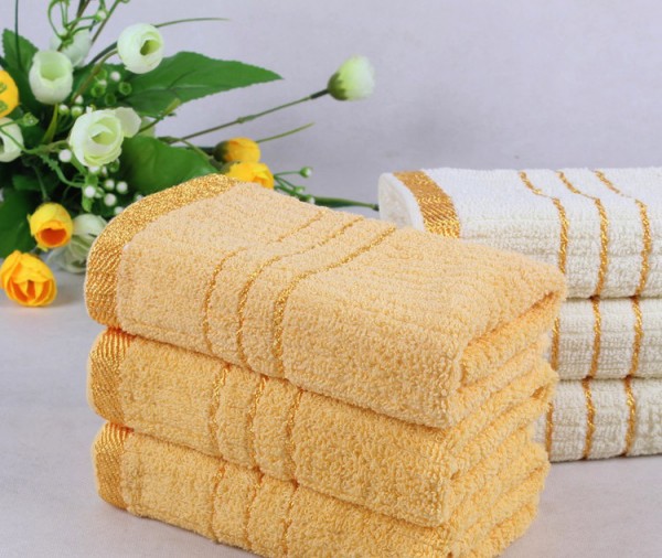 dark_green_bath_towels