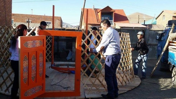 \"12179962_833570130095510_147414579_n\"