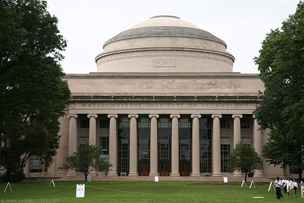 37b0362c6018b63e9e3f5ba132b1221e