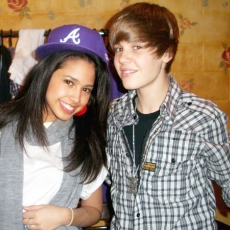 Justin-and-Jasmine-justin-bieber-and-jasmine-villegas-14198394-451-451