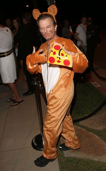 \"rs_634x1024-151031083052-634.david-spade.cm.103315\"