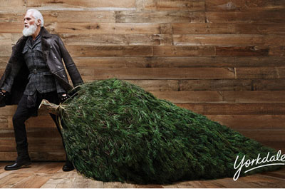 081417382fashion-santa-tree-w724