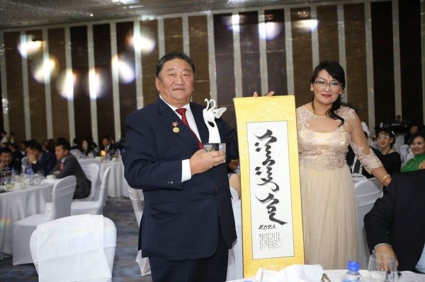 33if7qcq6n4jcuvi0ev5d6ug5f