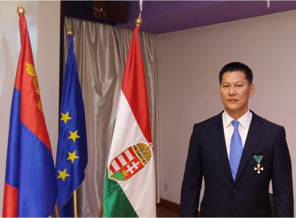 \"841216515373865189201512190229\"