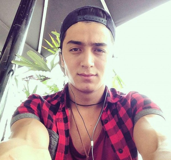 e9485159e1bd0bfb4966775a0d38644f