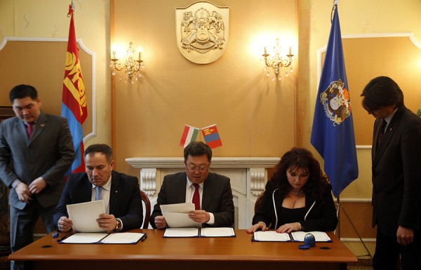 3a06c36cf67f26b3f3bd17879a2c30bb