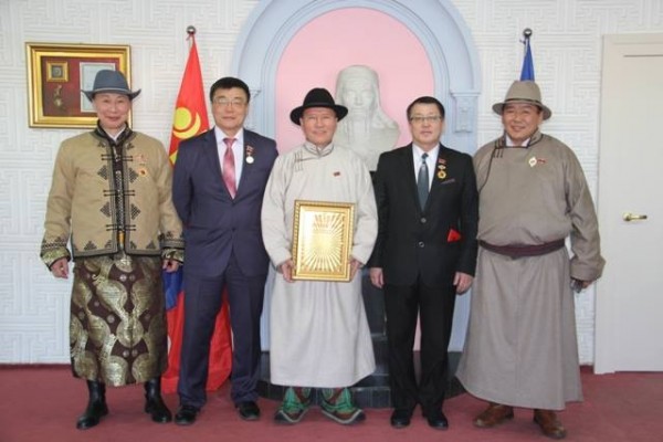 \"12647301_169350713438024_3080215058631219831_n\"