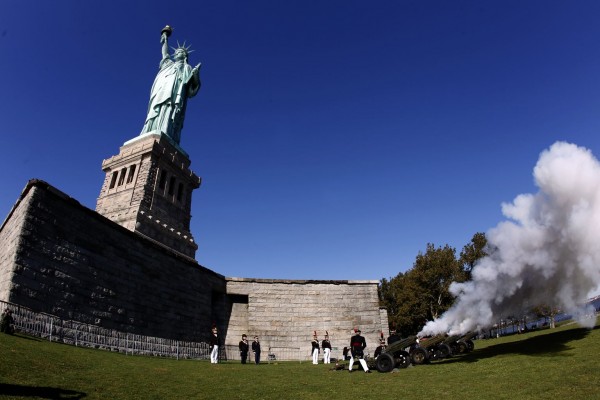 Америк Эрх чөлөөний хөшөө