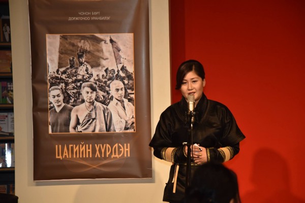 12787476_944414725654153_979522013_o