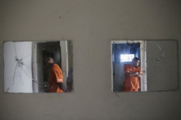 950fe596-a2c0-4a29-a2d8-86e4454c4e89