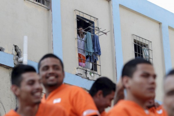 9b72a4dd-b806-49db-9316-774fea8197d4