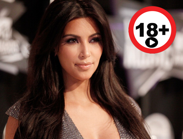 LOS ANGELES, CA - AUGUST 28:  TV Personality Kim Kardashian arrives at the 2011 MTV Video Music Awards at Nokia Theatre L.A. LIVE on August 28, 2011 in Los Angeles, California.  (Photo by Christopher Polk/Getty Images)